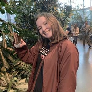 Meet your Posher, Alexandra